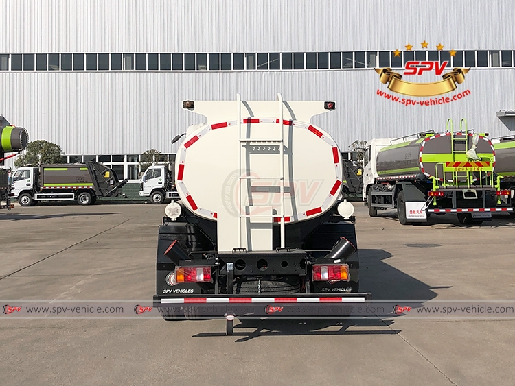 5,000 Litres Petroleum Tank Truck Sinotruk - B